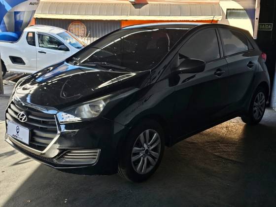 HYUNDAI HB20 1.0 COMFORT PLUS 12V TURBO FLEX 4P MANUAL